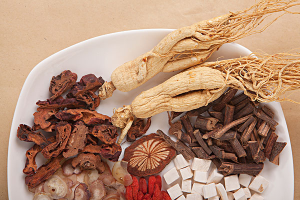 鸿亿：中药材流通追溯体系建立