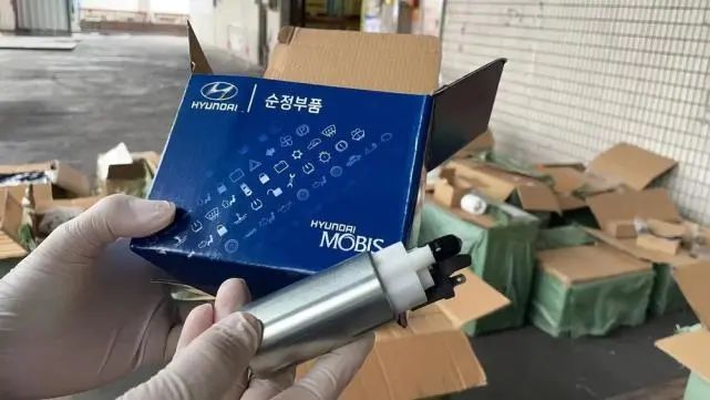 鸿亿分享丨广州海关查获5000余件涉嫌侵权汽车零件及包装